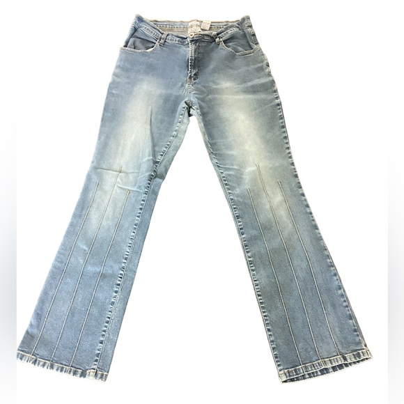 VTG Carolina Blues Womens straight leg stretch sz 12 light wash - Picture 1 of 7